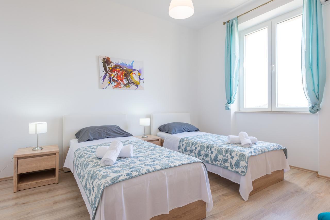 Sea View Magnolia Apartman *